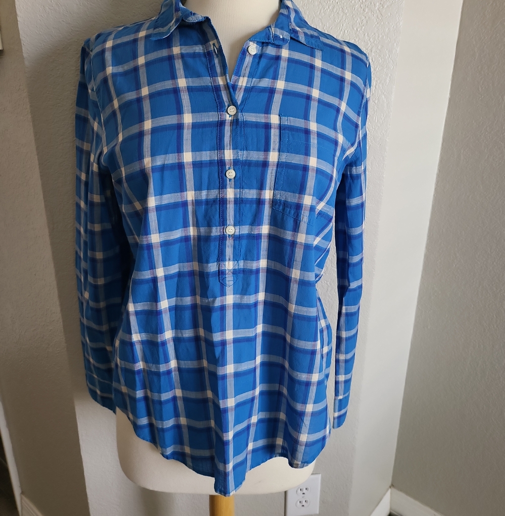 J. Crew Blue and White Plaid Pull Over Long-Sleeve Button Shirt Sz S
